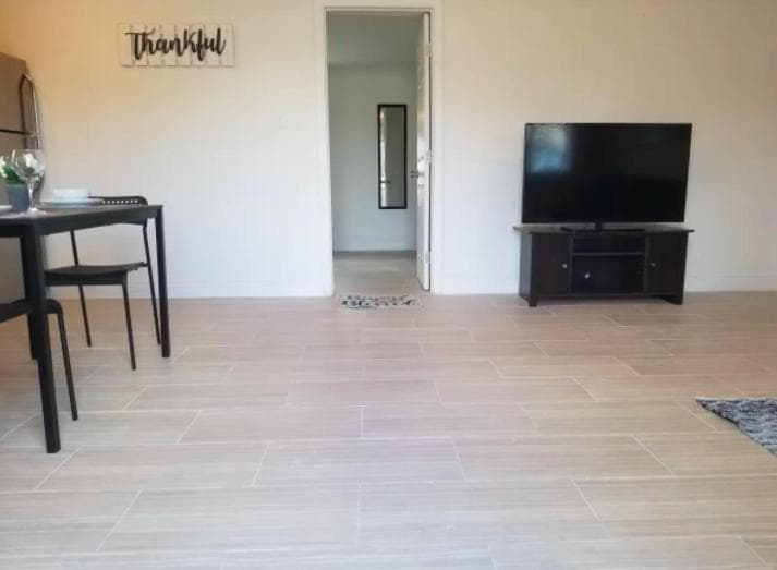 COZY Private Apts in Hollywood By Hard Rock Casino! 3