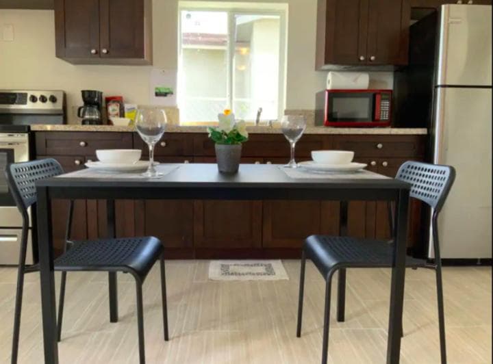 COZY Private Apts in Hollywood By Hard Rock Casino! 4