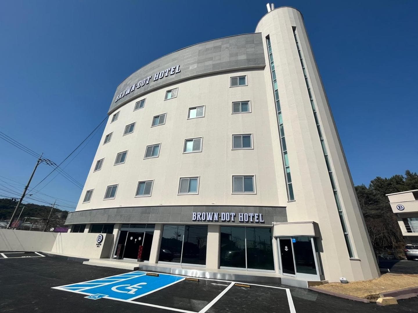 Brown Dot Hotel Eurwangri