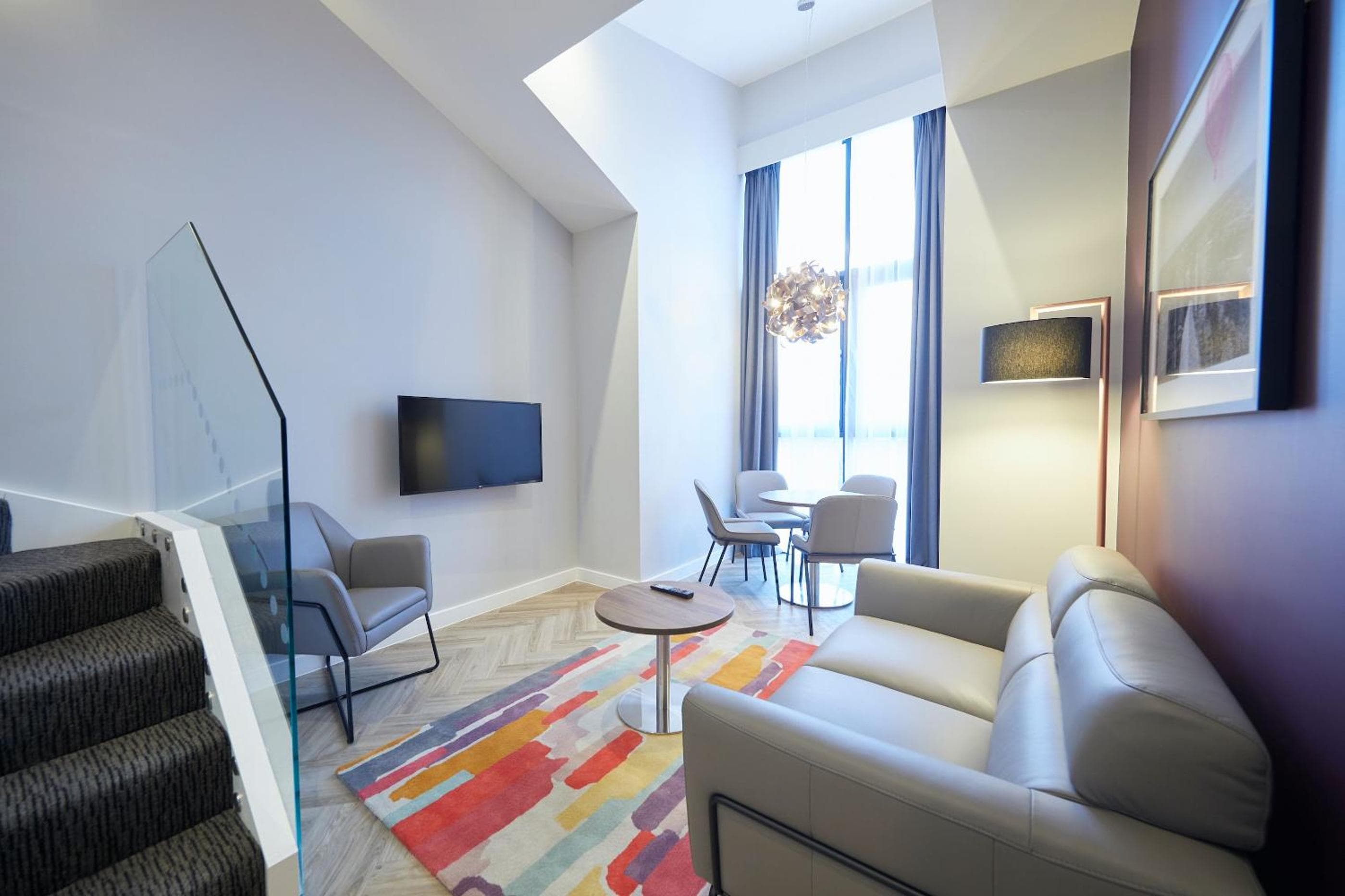 Roomzzz York City 5