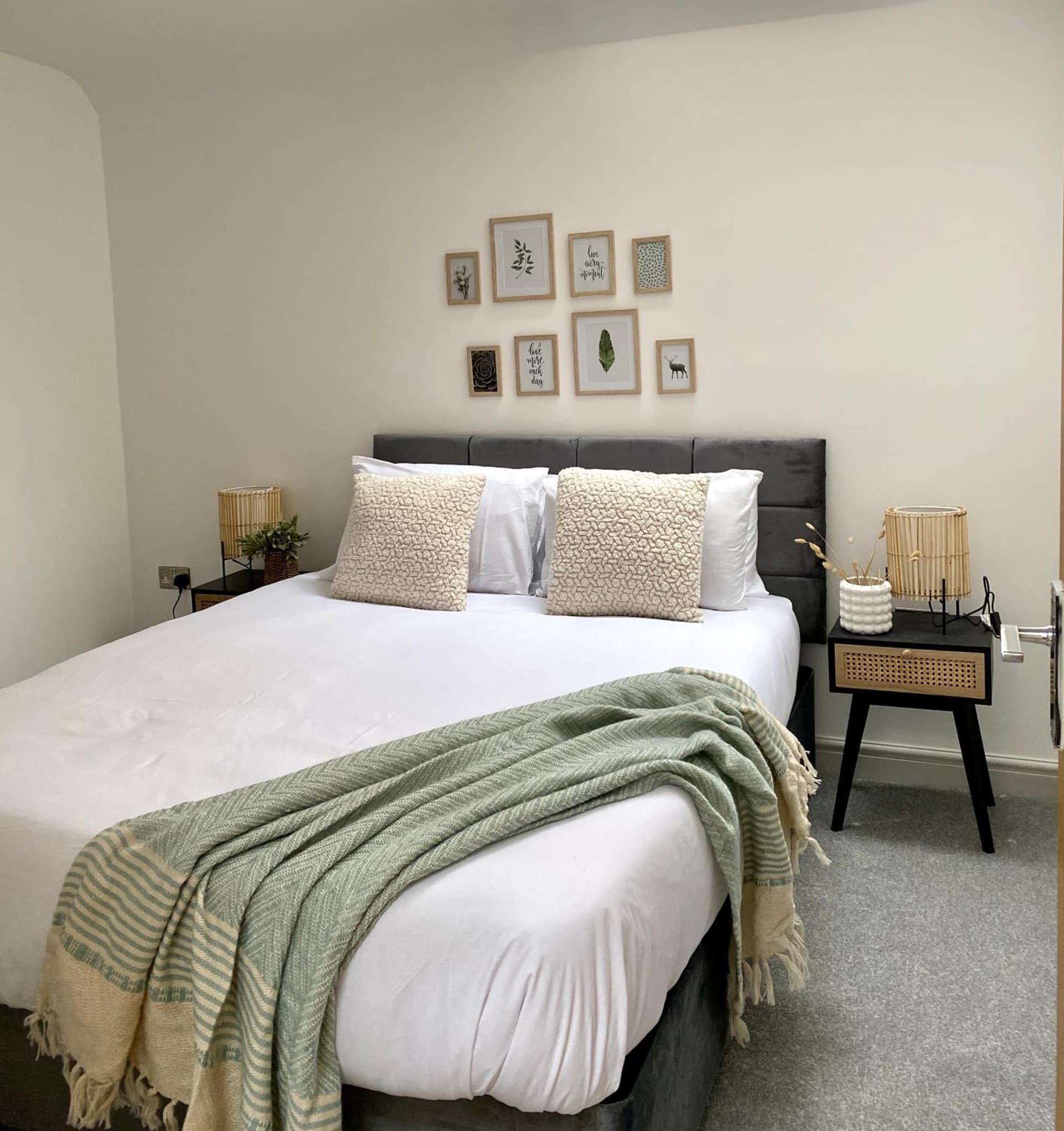 Hounds Gate Luxury Apartments by 1508 Stays 4