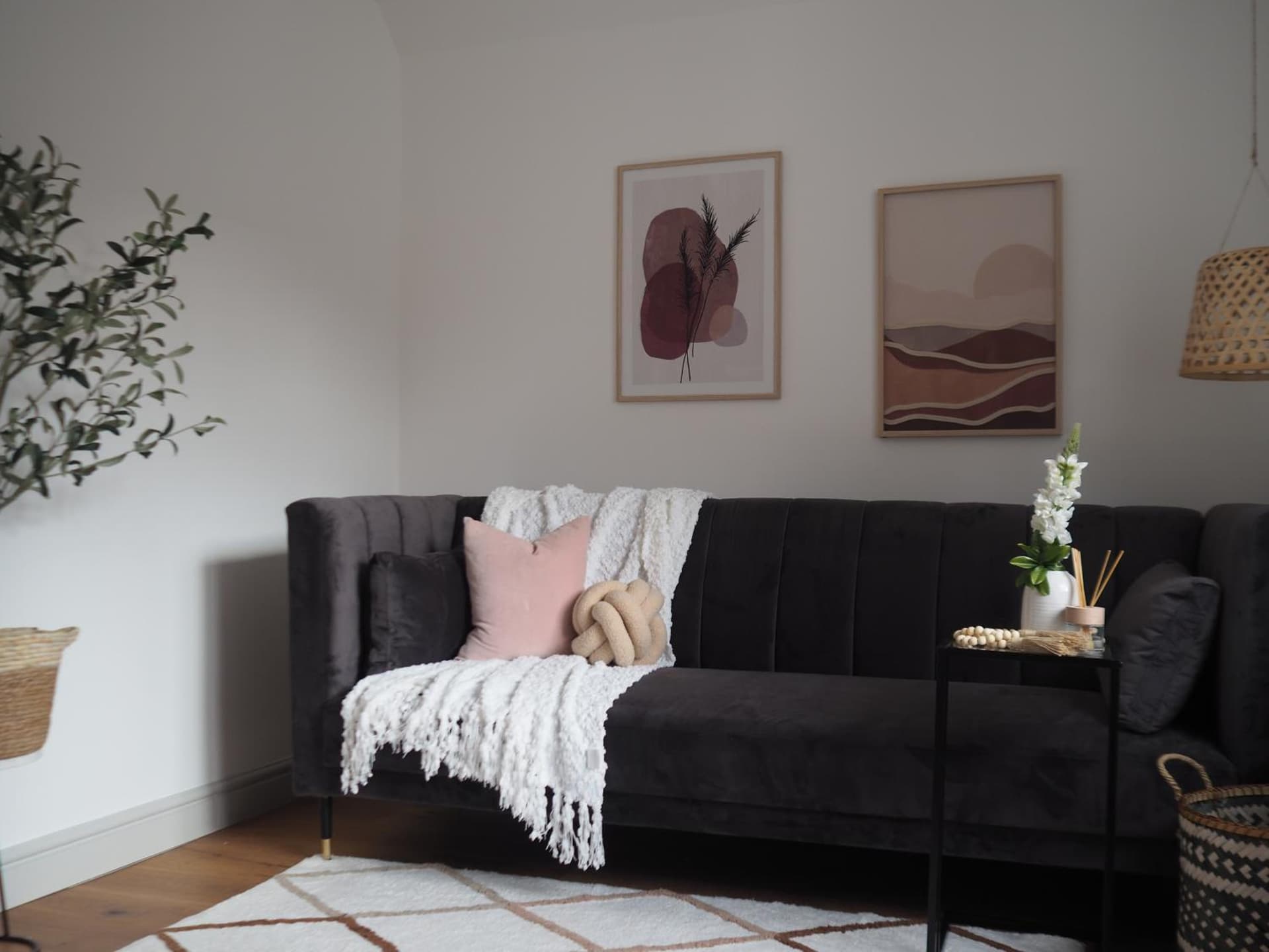 Hounds Gate Luxury Apartments by 1508 Stays 5