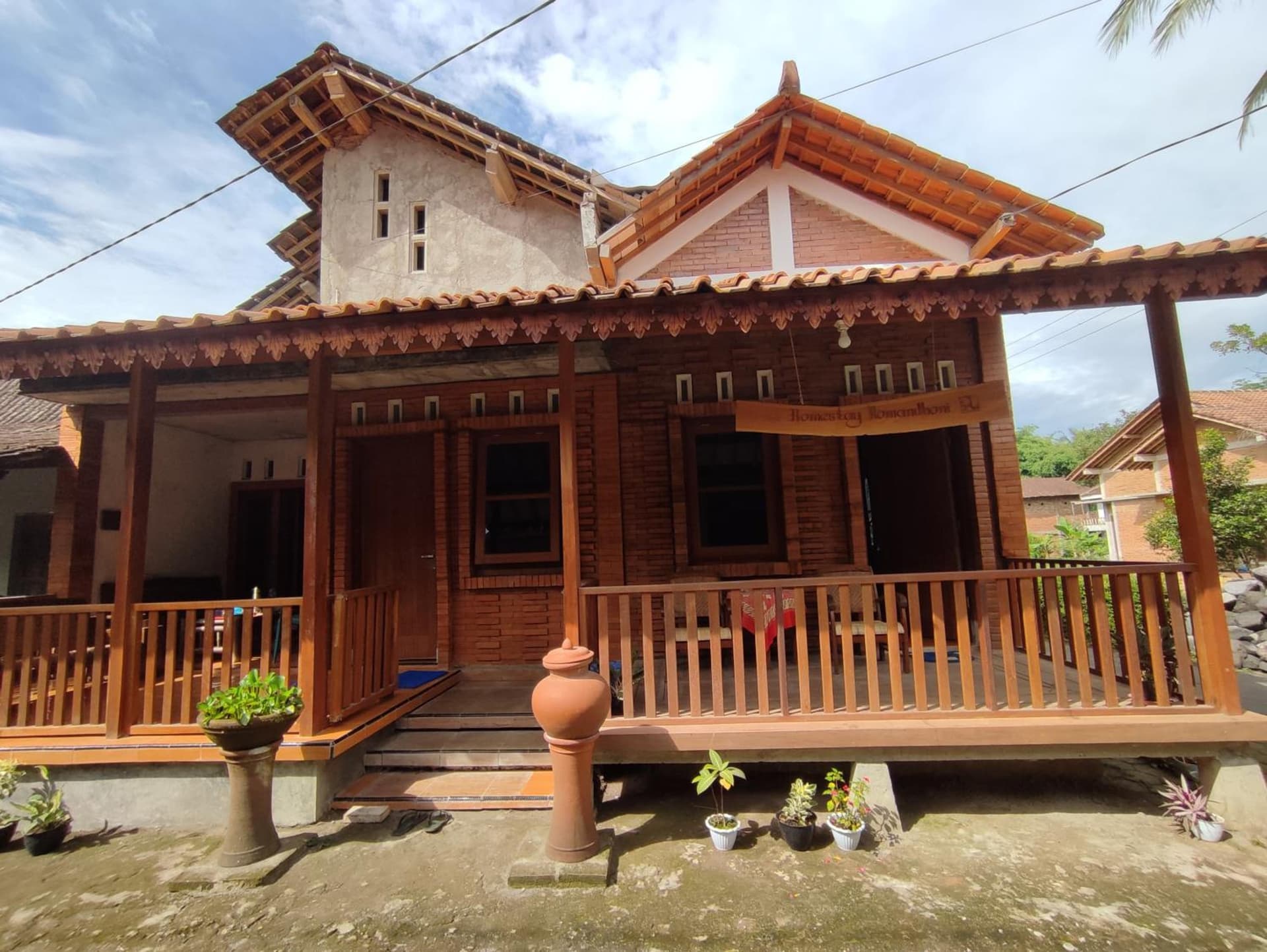 Romadhoni Homestay