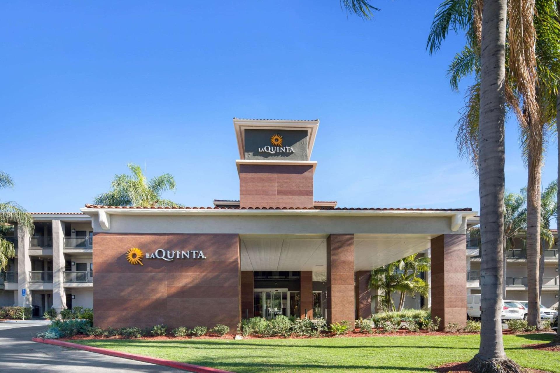 La Quinta by Wyndham Orange County Airport