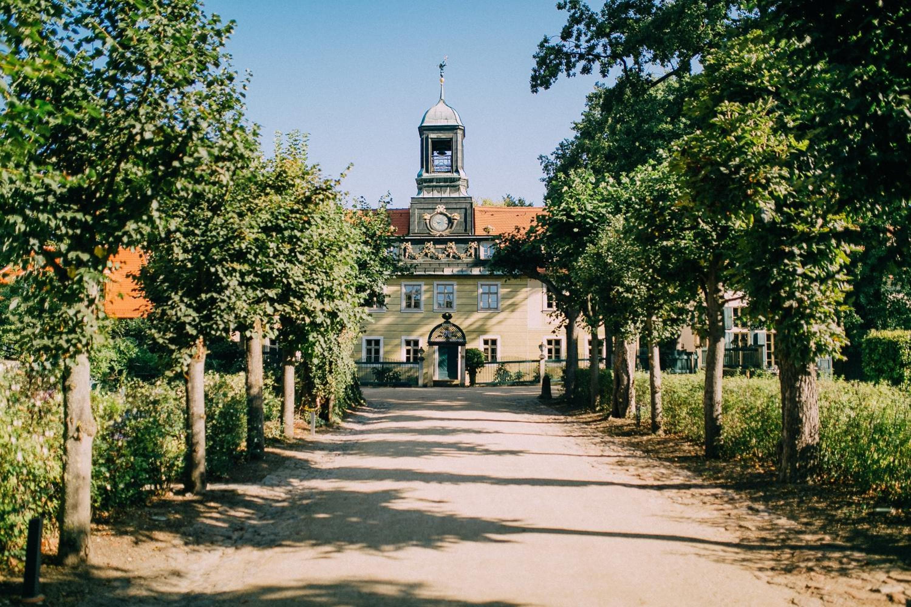 Villa Sorgenfrei und Restaurant Atelier Sanssouci