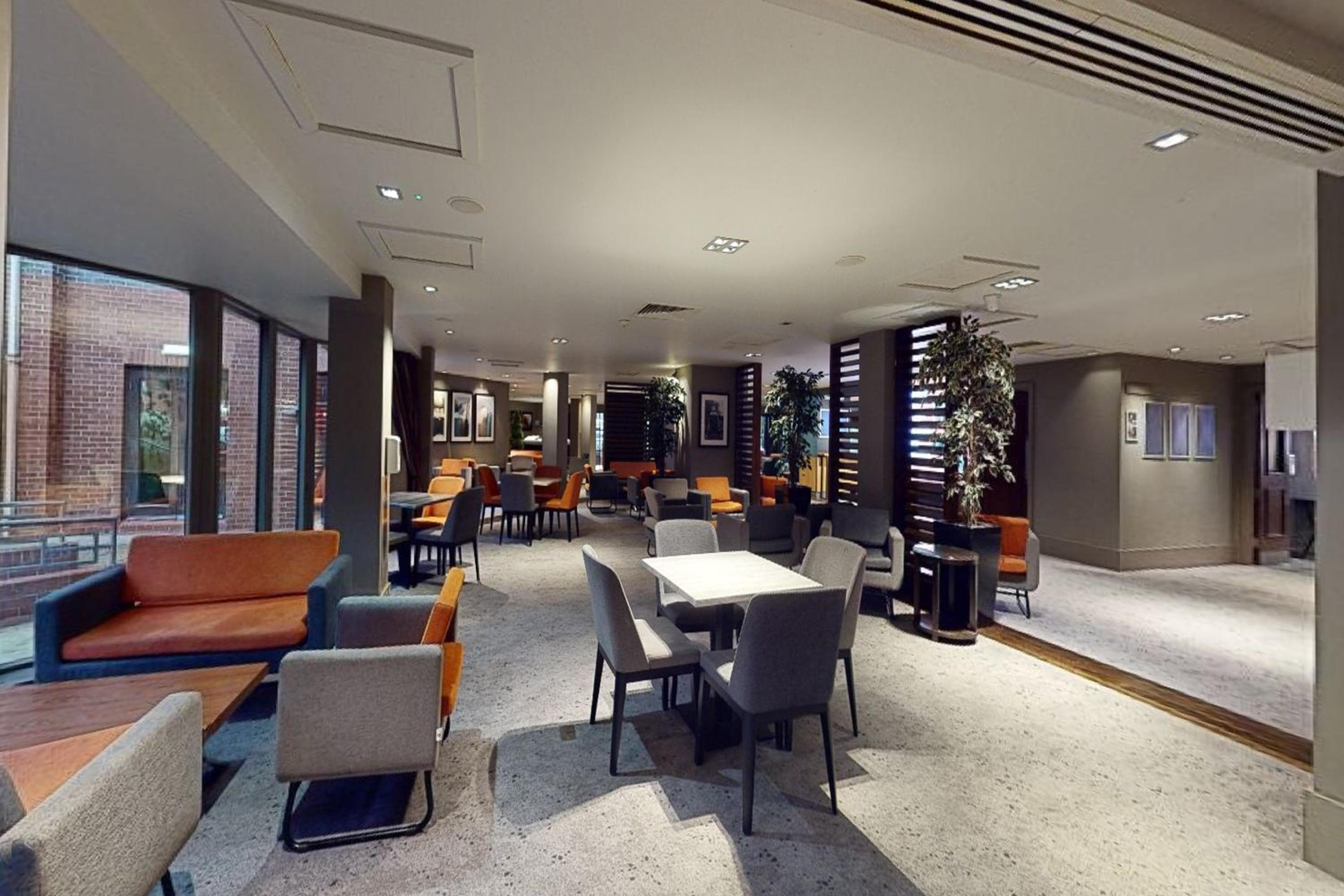 Village Hotel Swindon 3