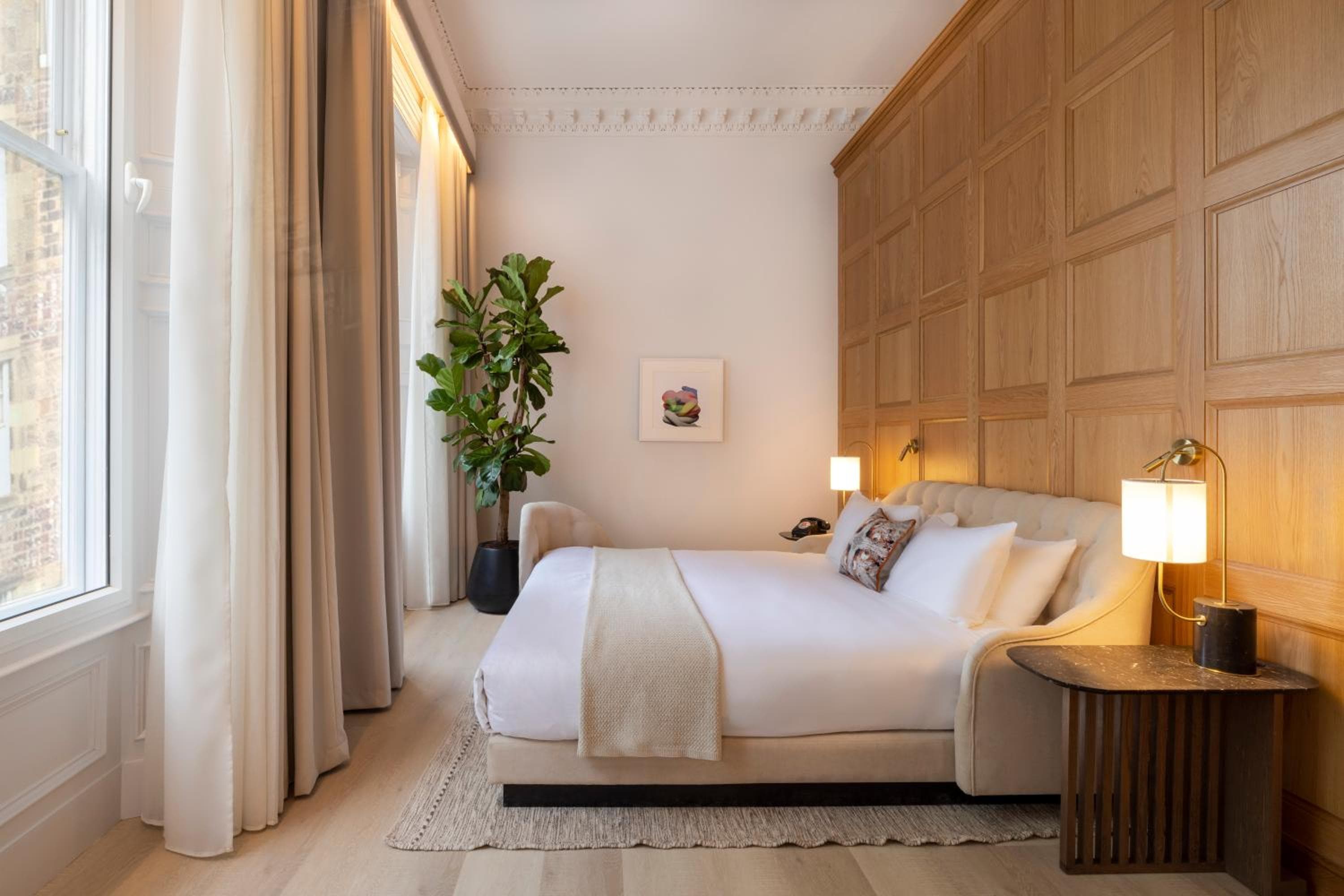 Virgin Hotels Edinburgh 3