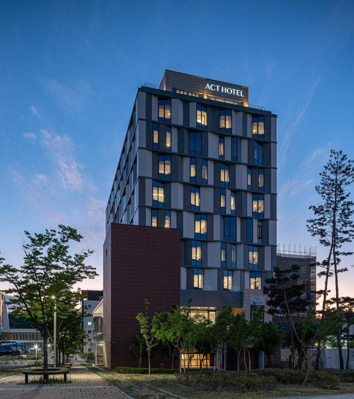 Act Hotel