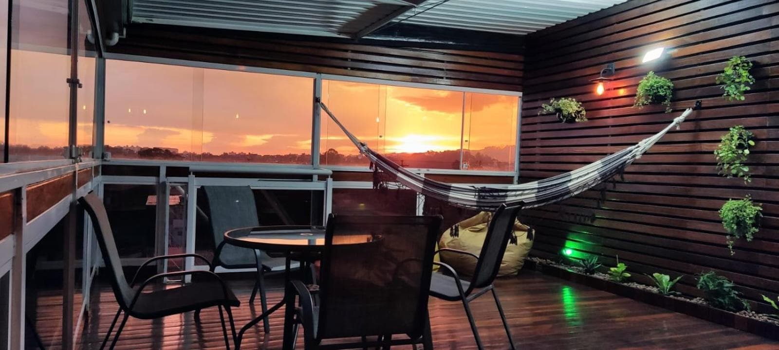 Lá Casa do Manguinha
