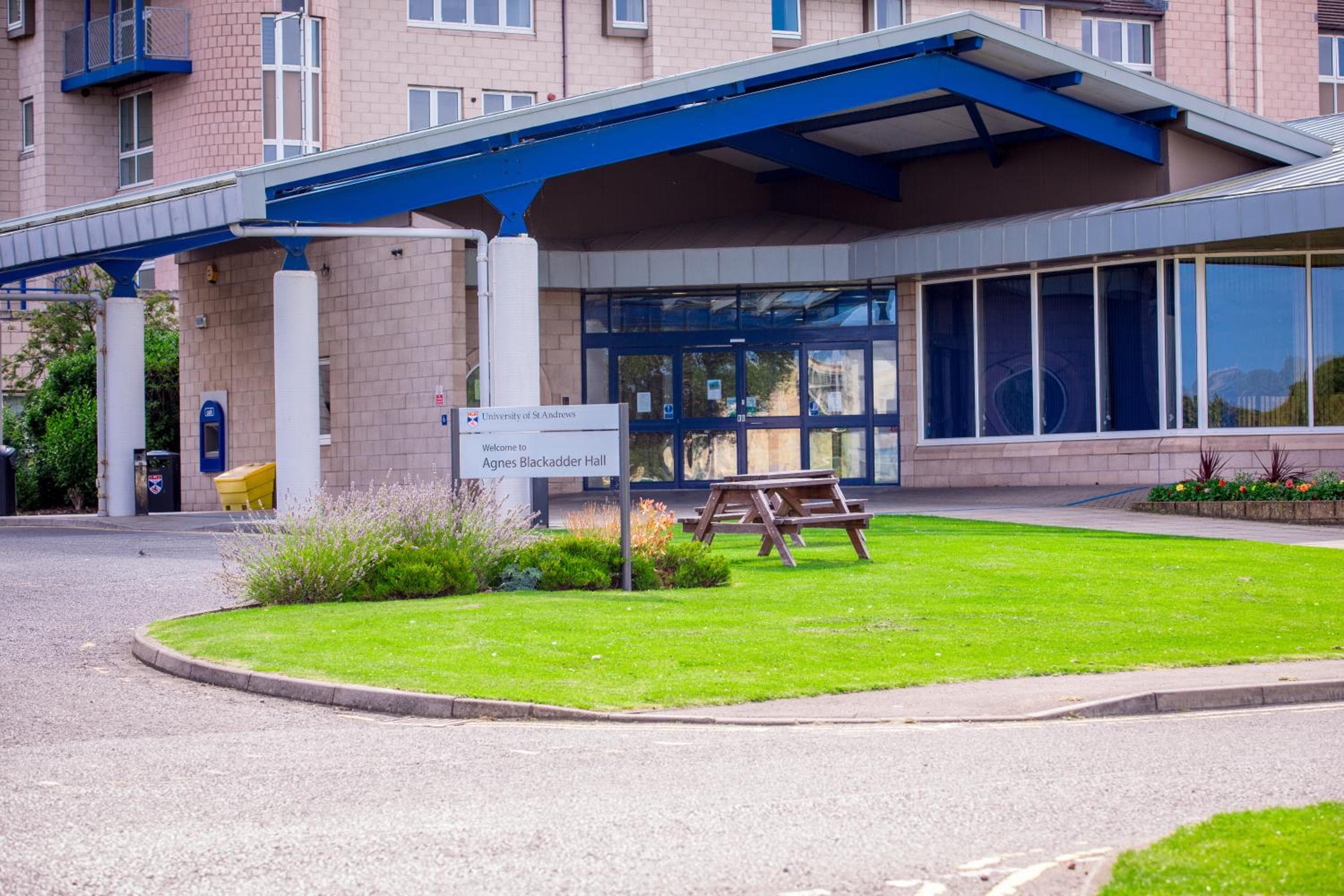 Agnes Blackadder Hall - Campus Accommodation