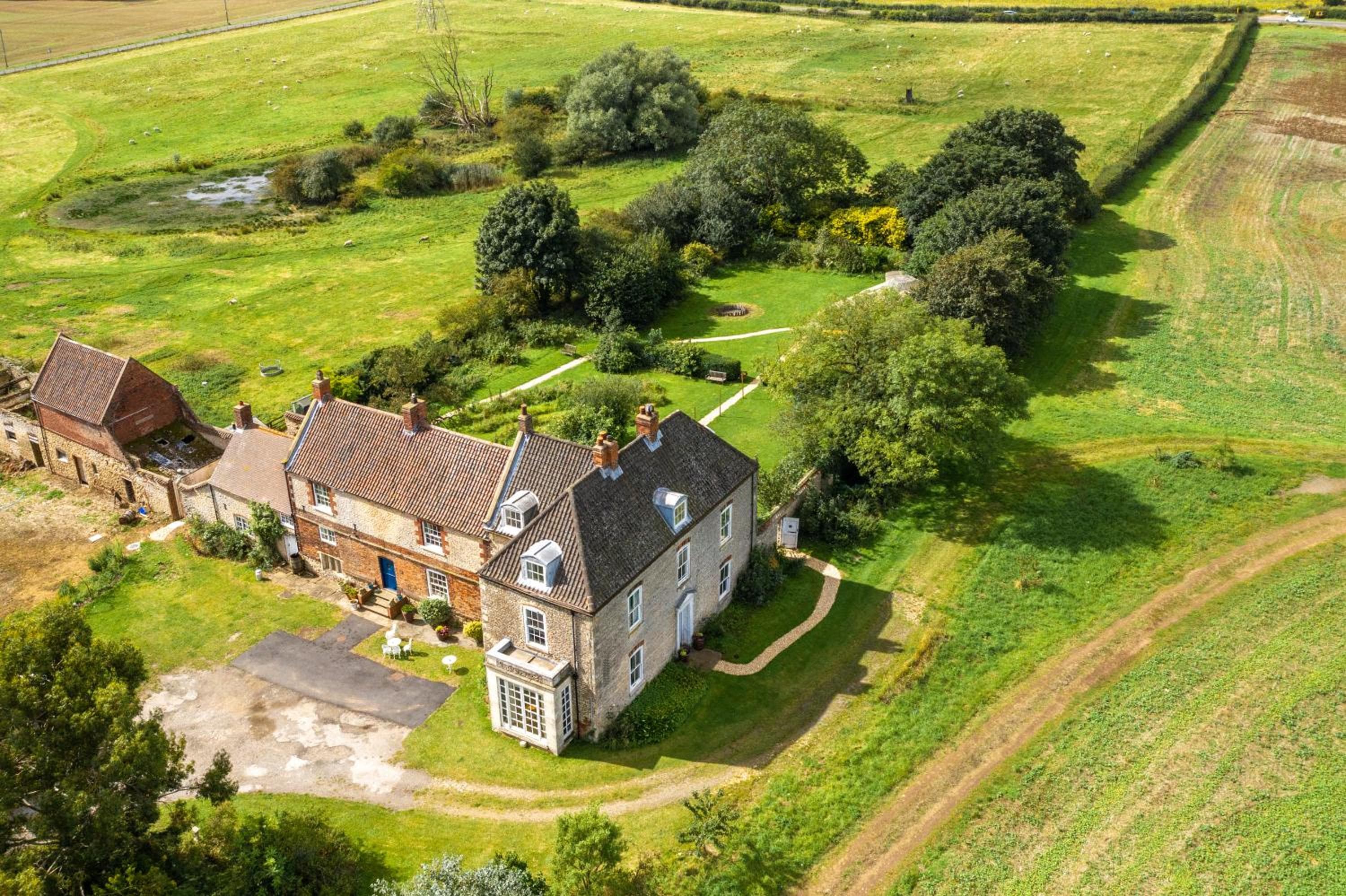 Sawcliffe Manor Country House with Spa, Free Parking, Catering, Self Checkin, Farmstay