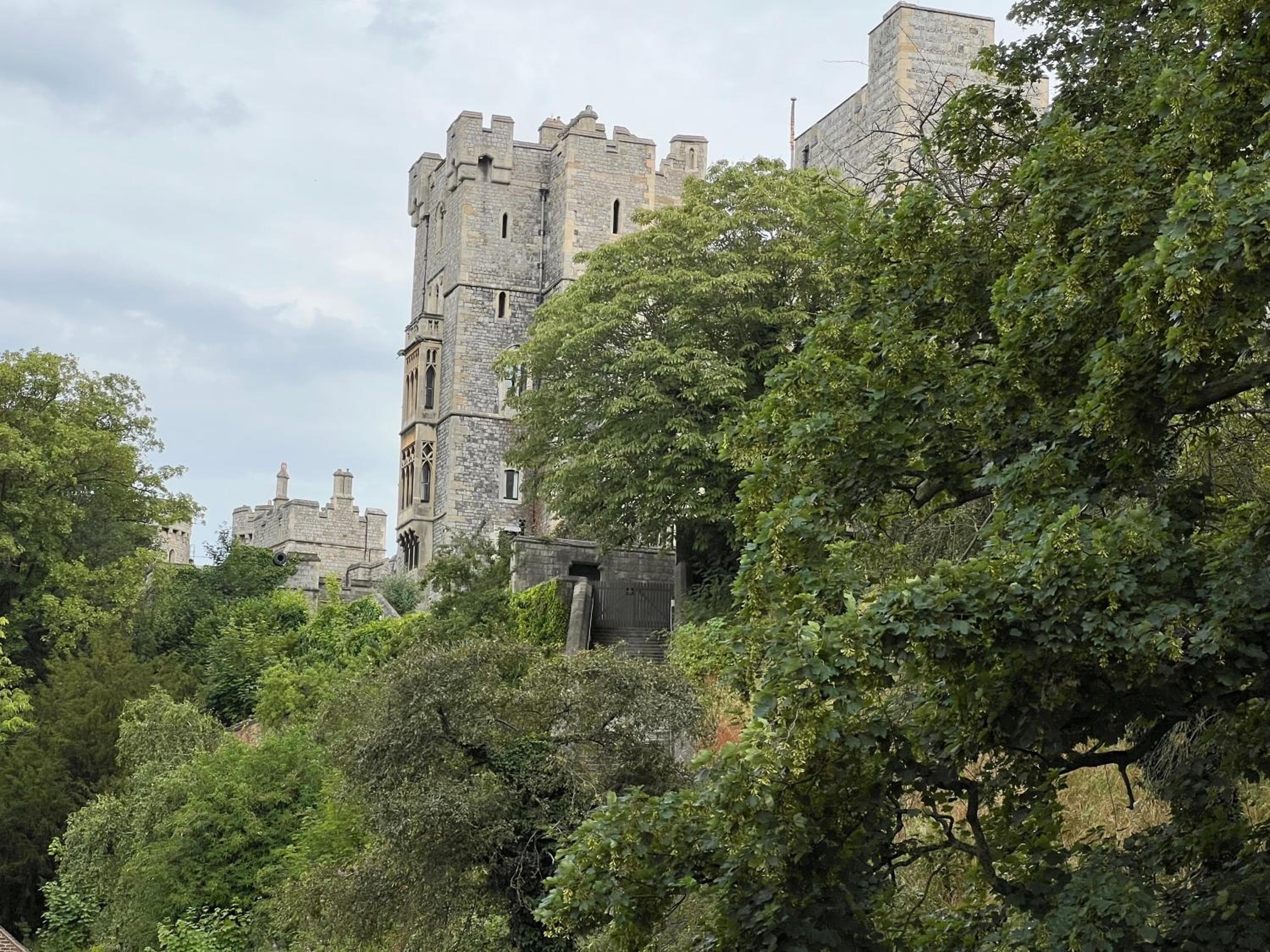 Urban Living's - Windsor Castle Luxury Apartments
