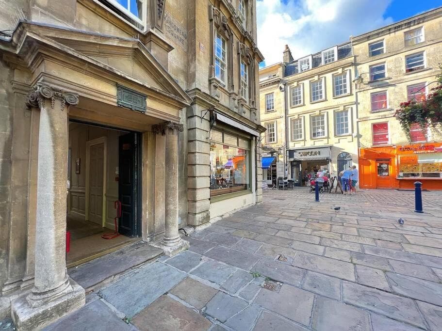 Beautiful Character 3 Bed City Centre Apartment