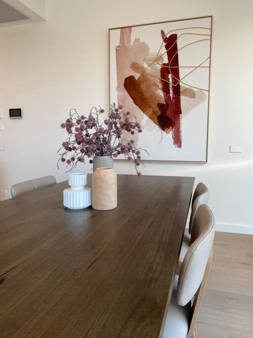 3 Bedroom Apartment over looking Newcastle