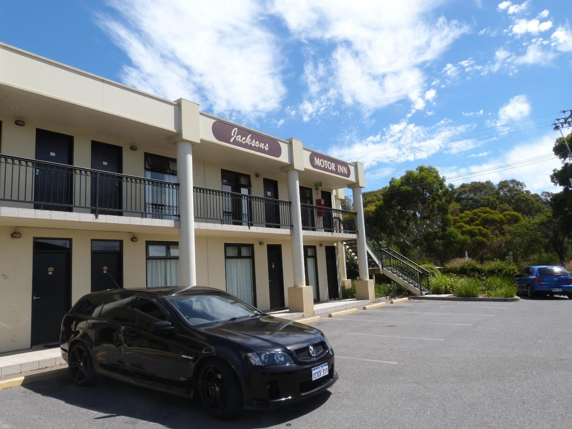Jacksons Motor Inn