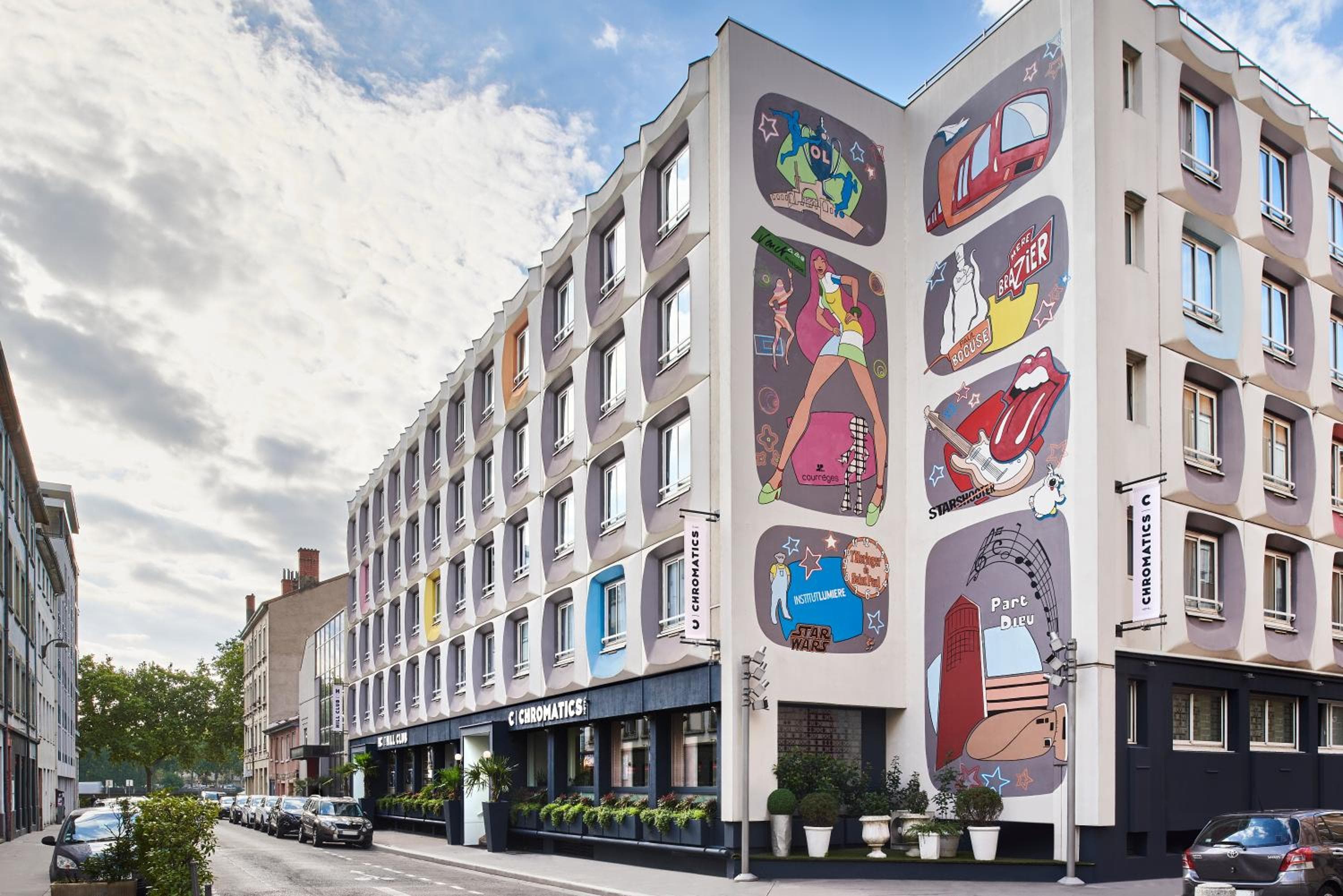 Hôtel Chromatics & Restaurant Hill Club by HappyCulture
