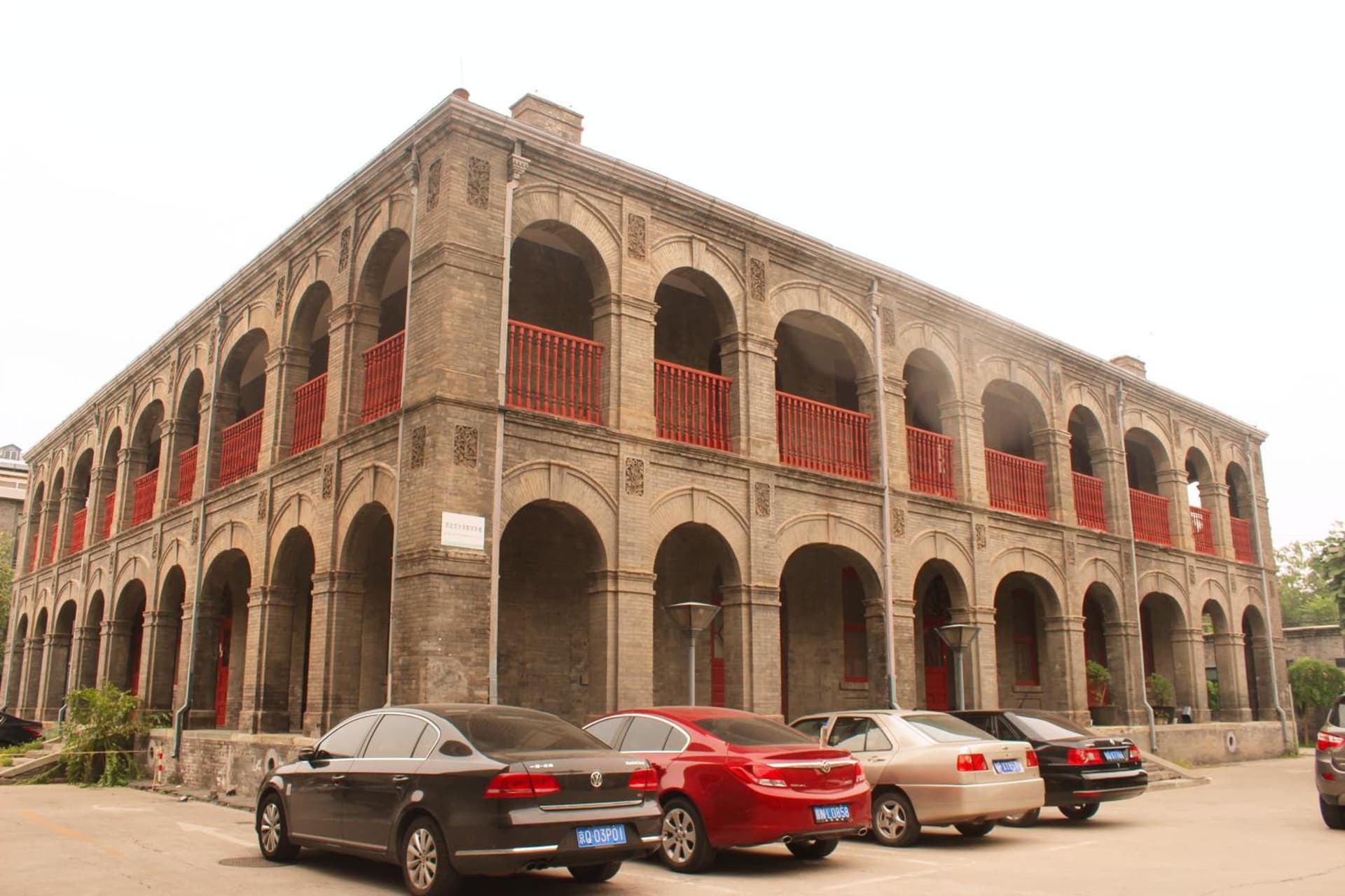 King Parkview Hotel