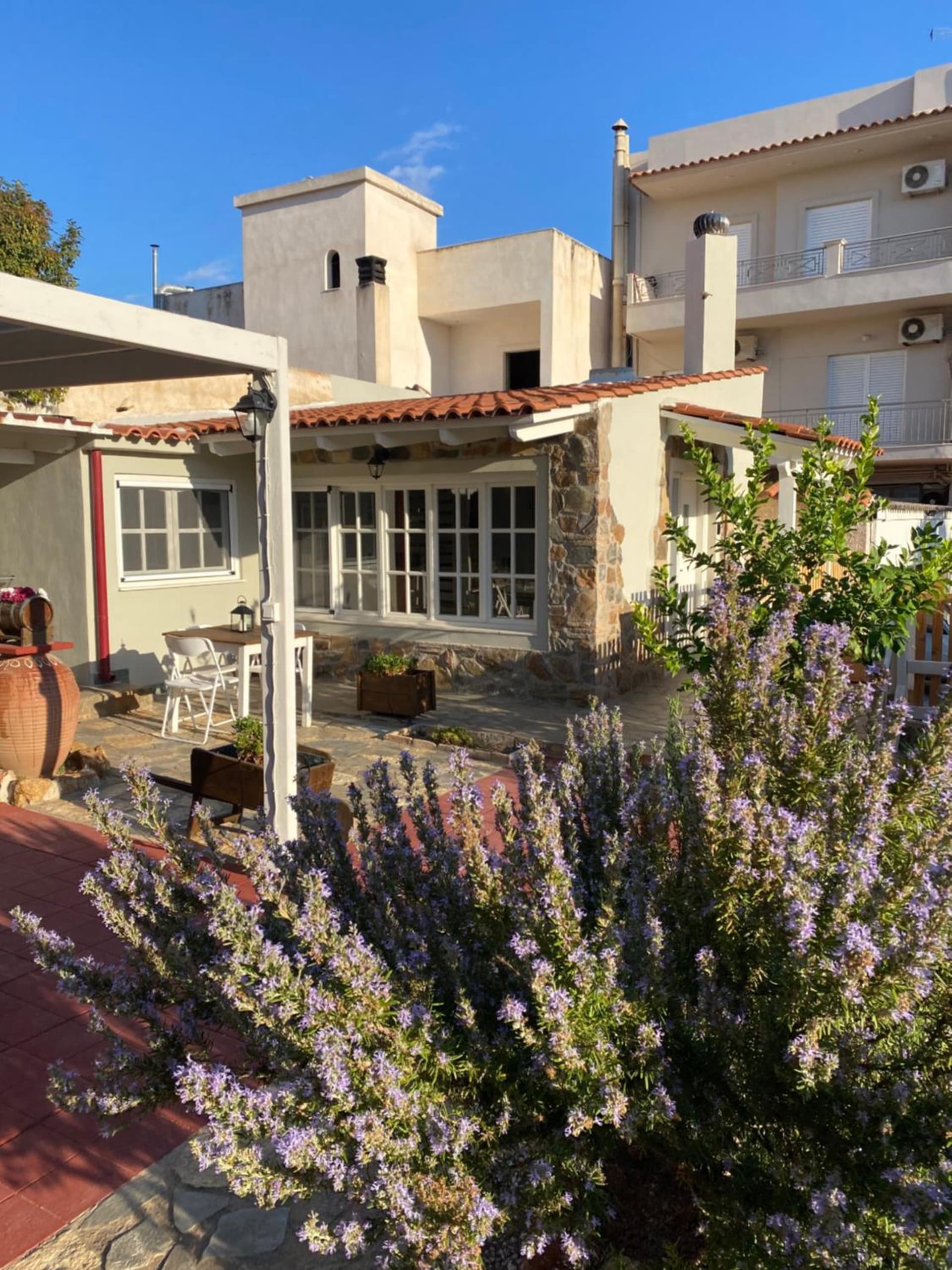 Aggelou Apartments-10 mins from Athens airport