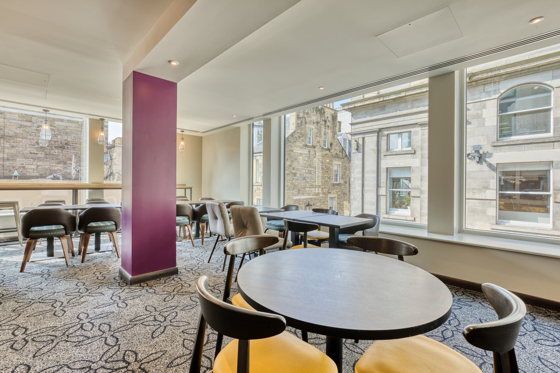 Premier Inn Edinburgh Cc Waverley 5