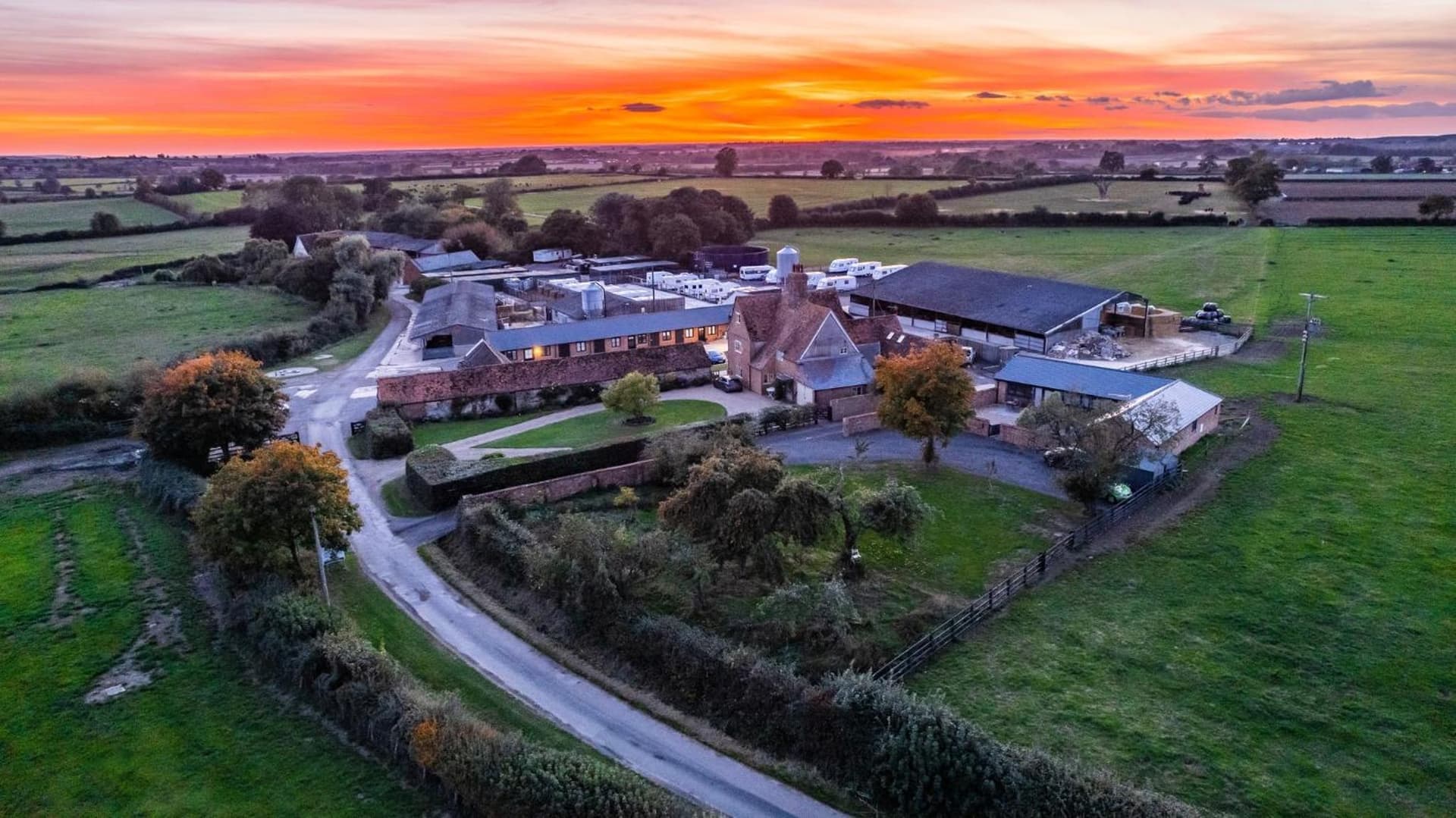 Cowley Farm, Preston Bissett, Buckingham