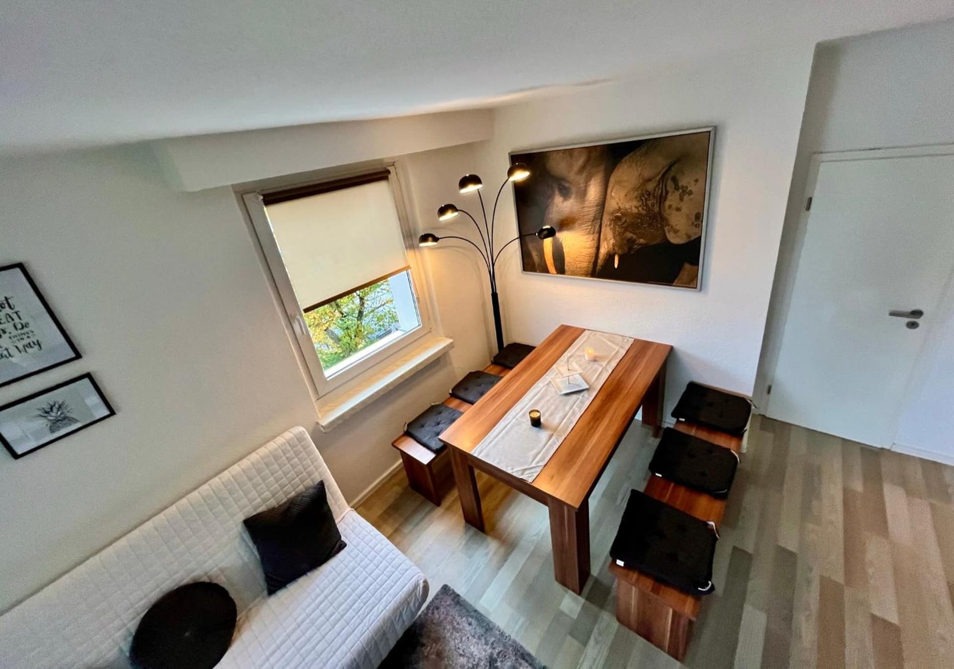 KMHosting 2-Bedroom Apartment Full Kitchen im Zentrum