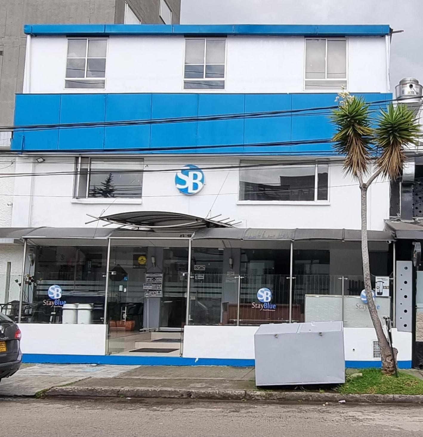Stay Blue Hotel