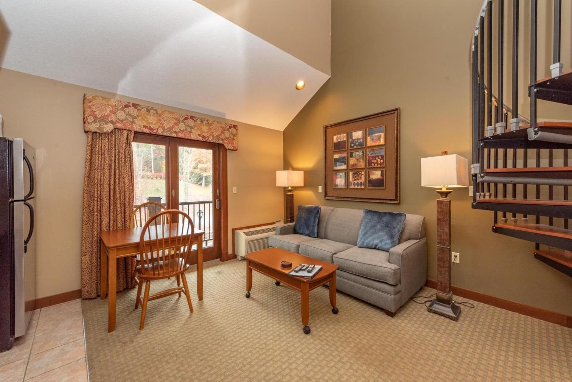 A316 Studio & Loft Standard View