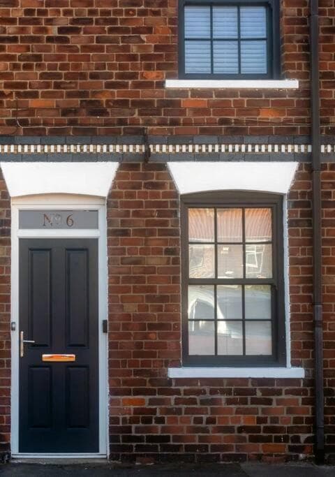 No6 - Beverley - Elegant Townhouse - Central location