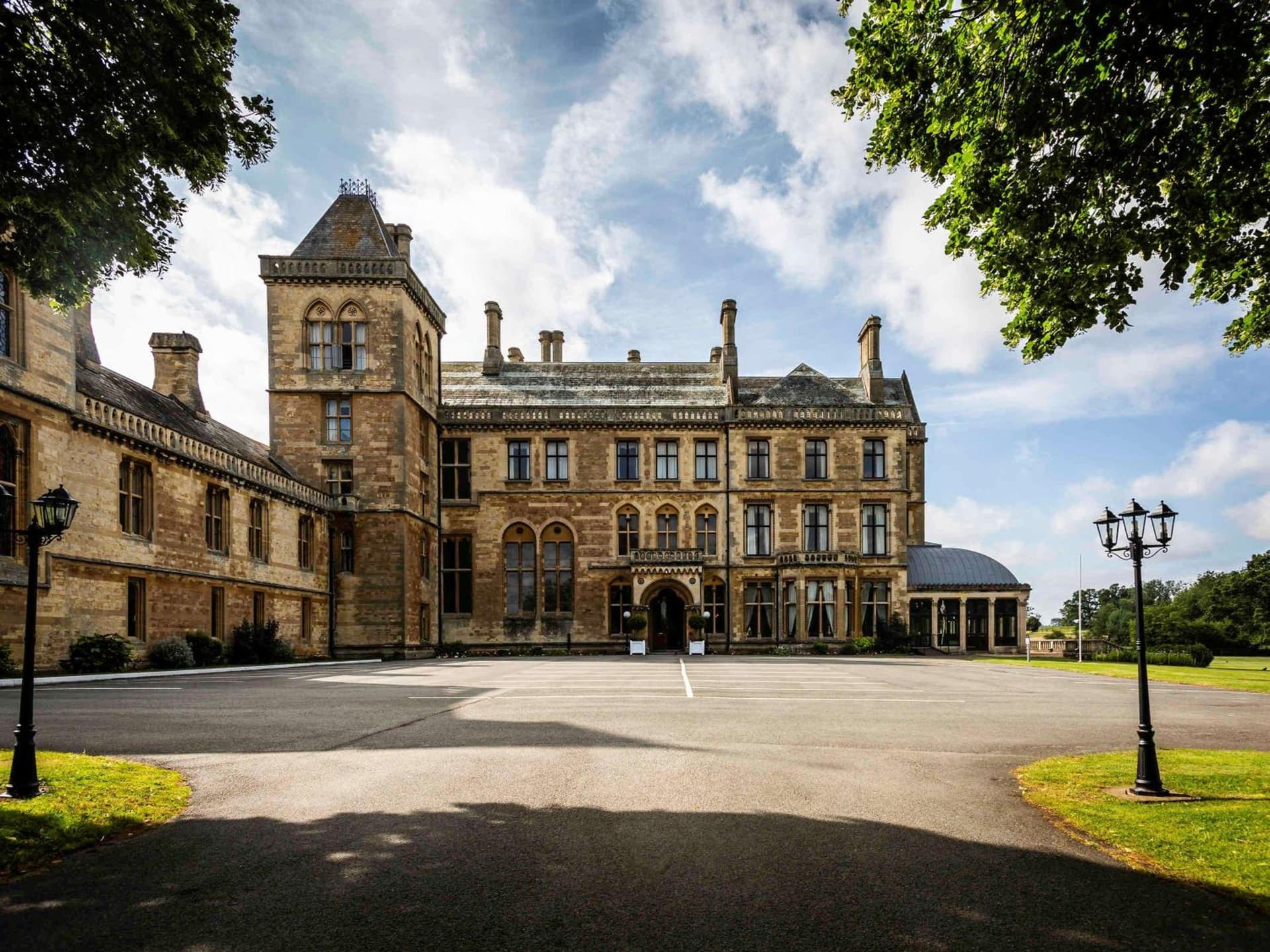 Walton Hall Hotel & Spa by Sunday