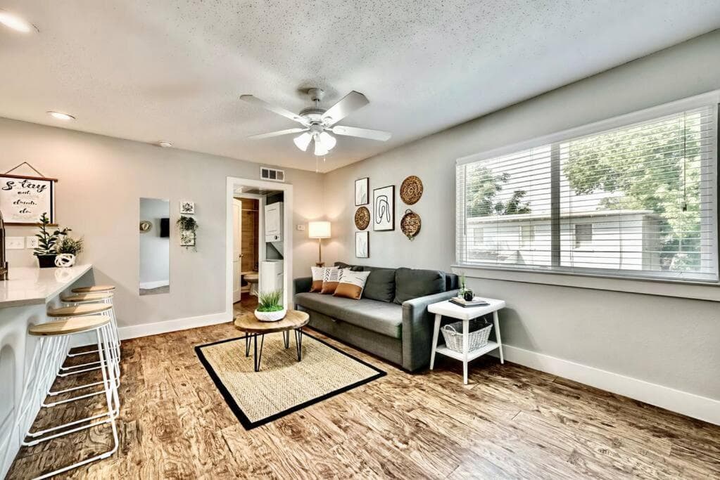 Global Cup Lovely Dallas Flat Near Downtown