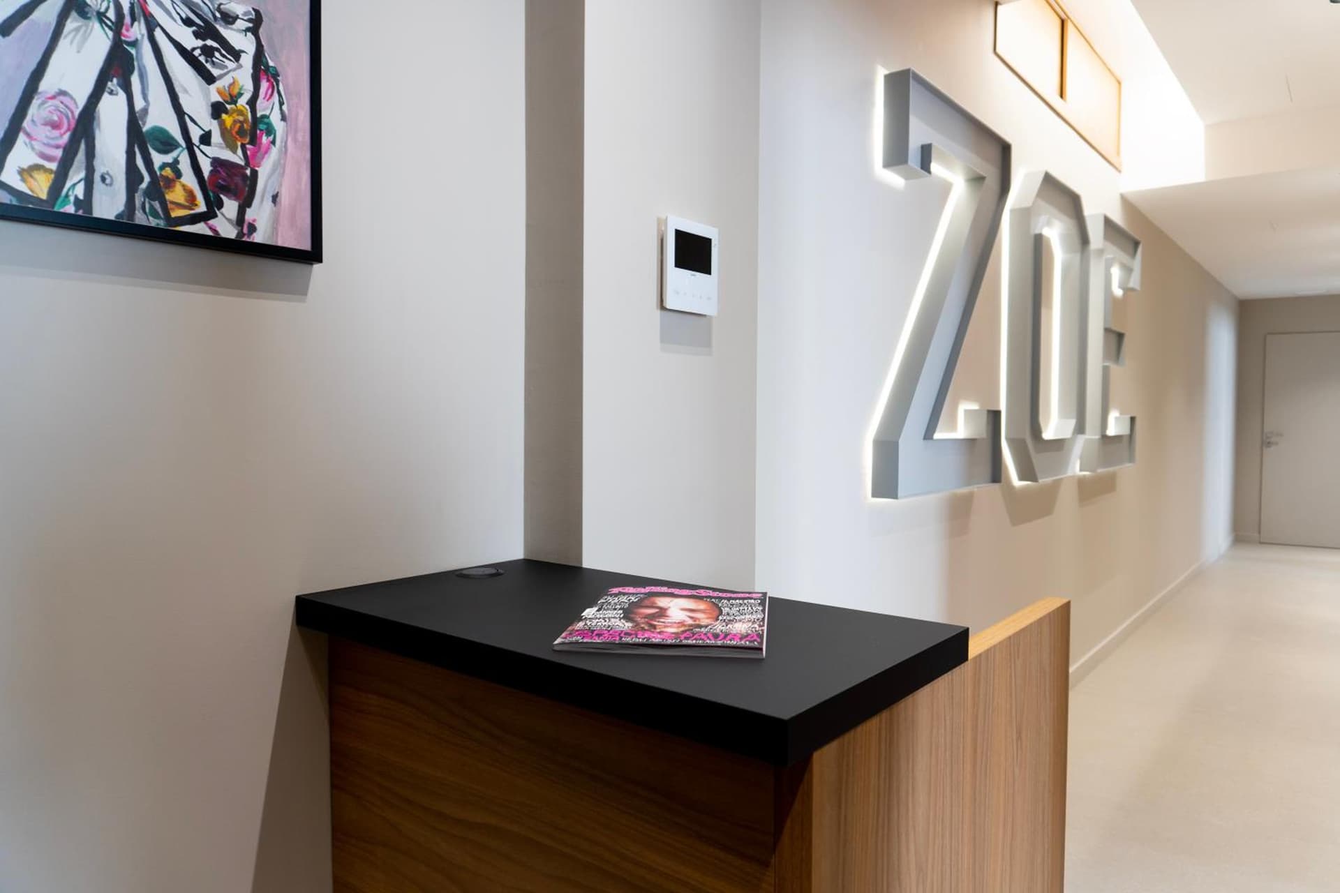 ZOE LUXURY SUITES