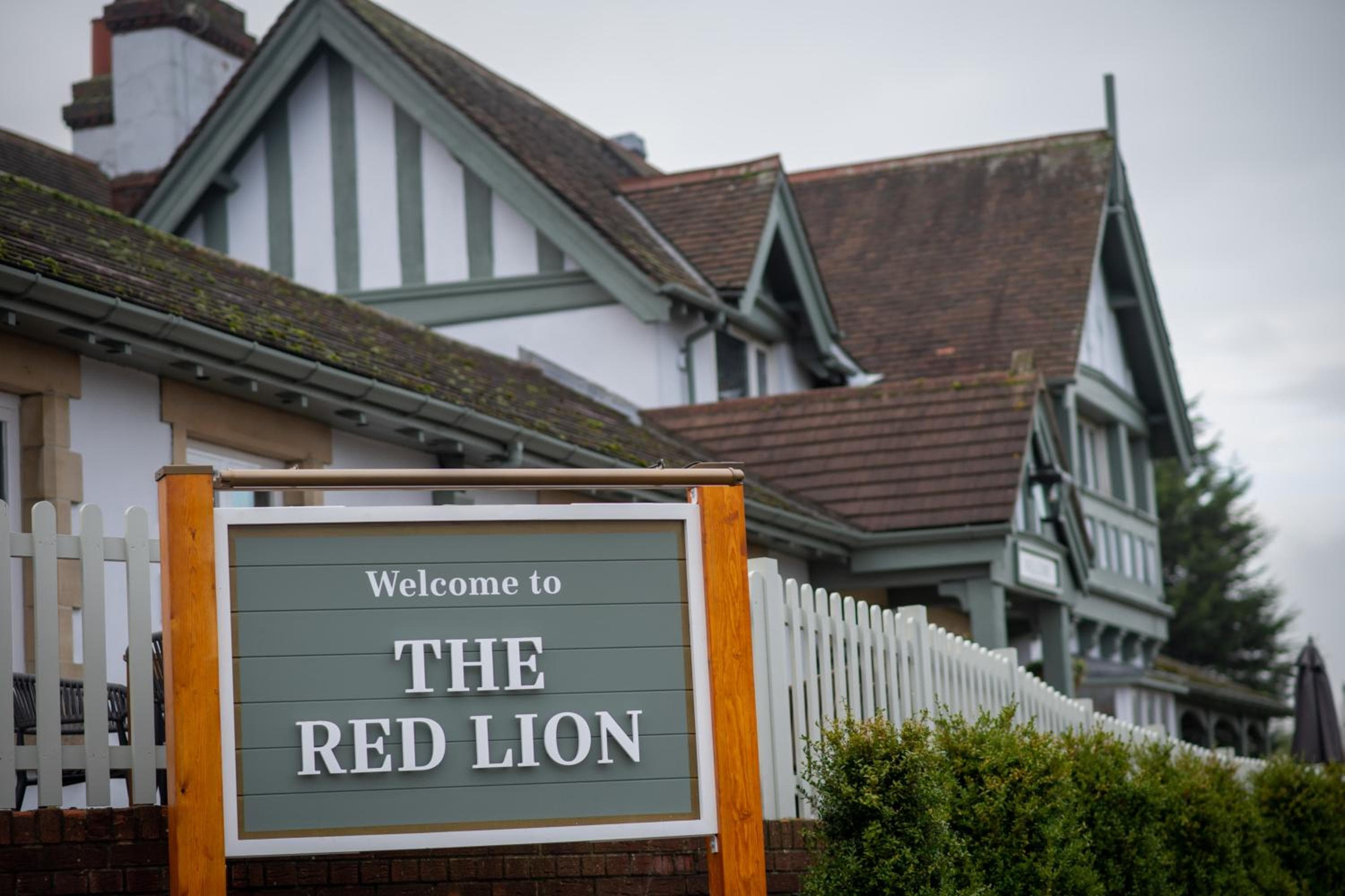 The Red Lion Inn by Chef & Brewer Collection