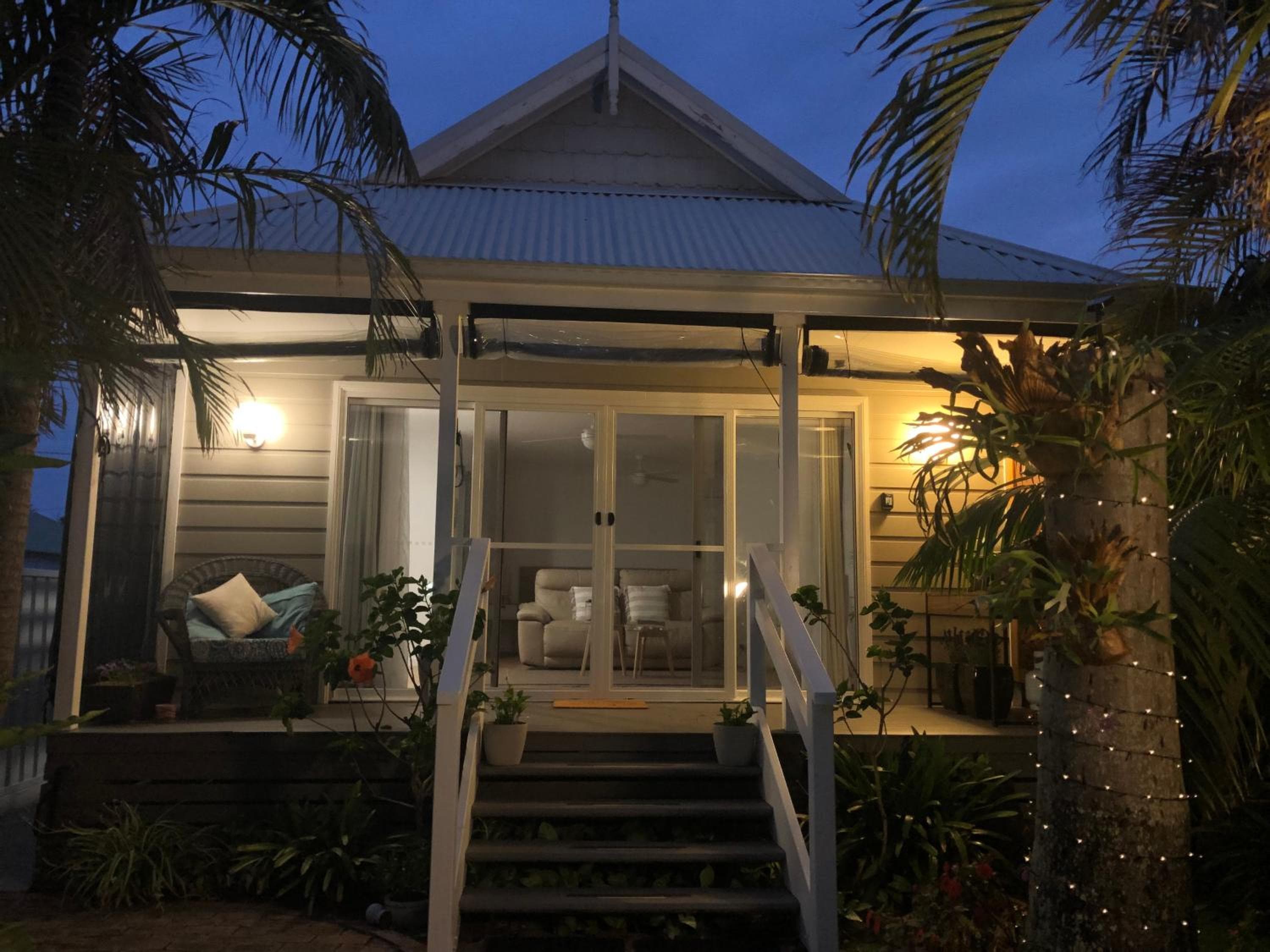 Lakeside Bungalow