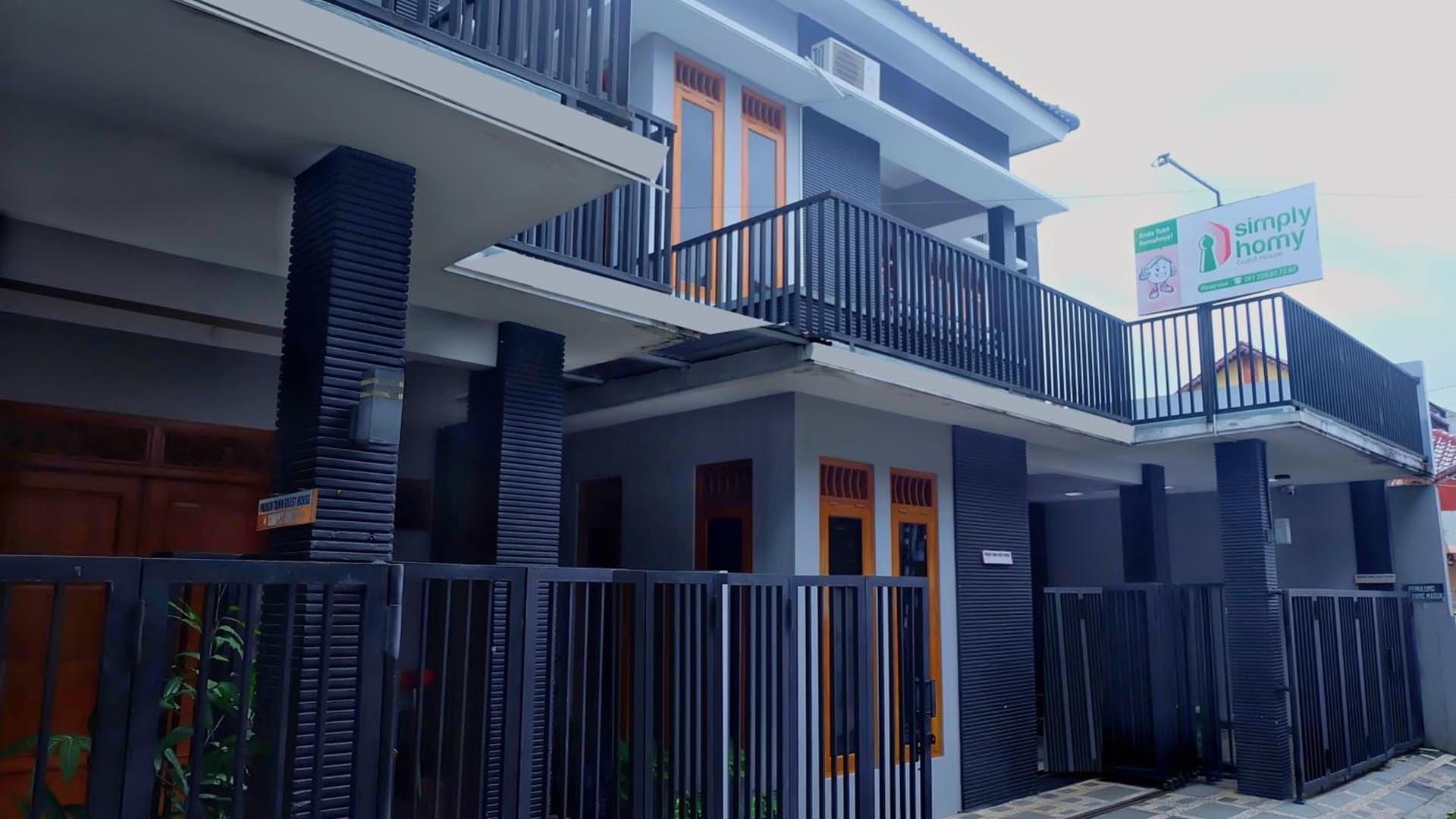 Homestay Syariah Gejayan Dekat Pakuwon Mall by Simply Homy