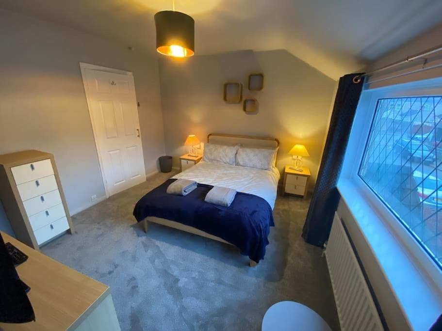 Seaside 2 bed Townhouse, near Cleethorpes station