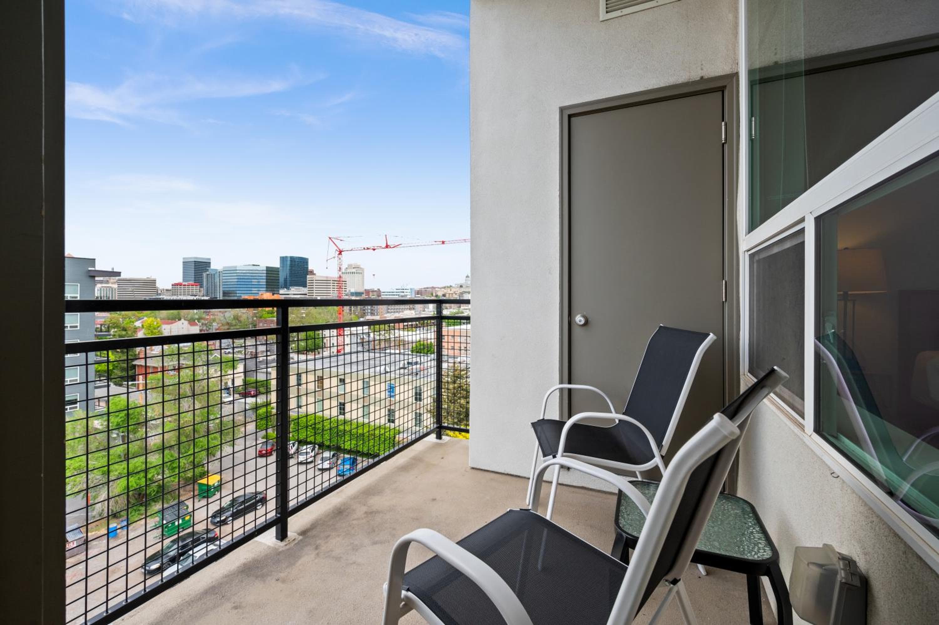 King BD-City View-SLC Walking Wonderland-