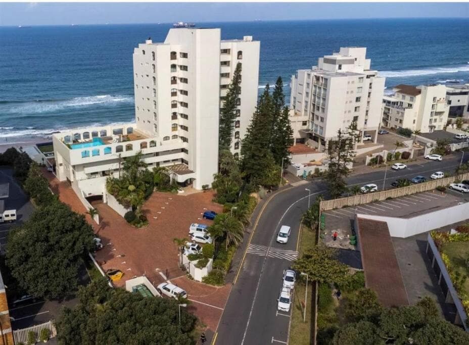 601 The Bermudas 3 bedroom beachfront Umhlanga Rocks