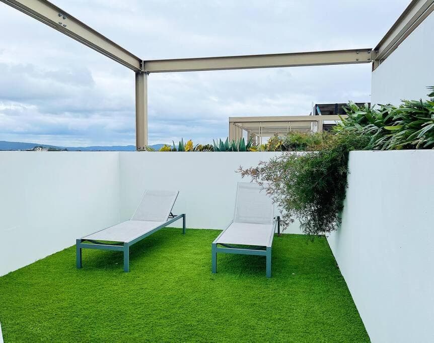 Chermside 3 beds apartment close to Hospital and Shops