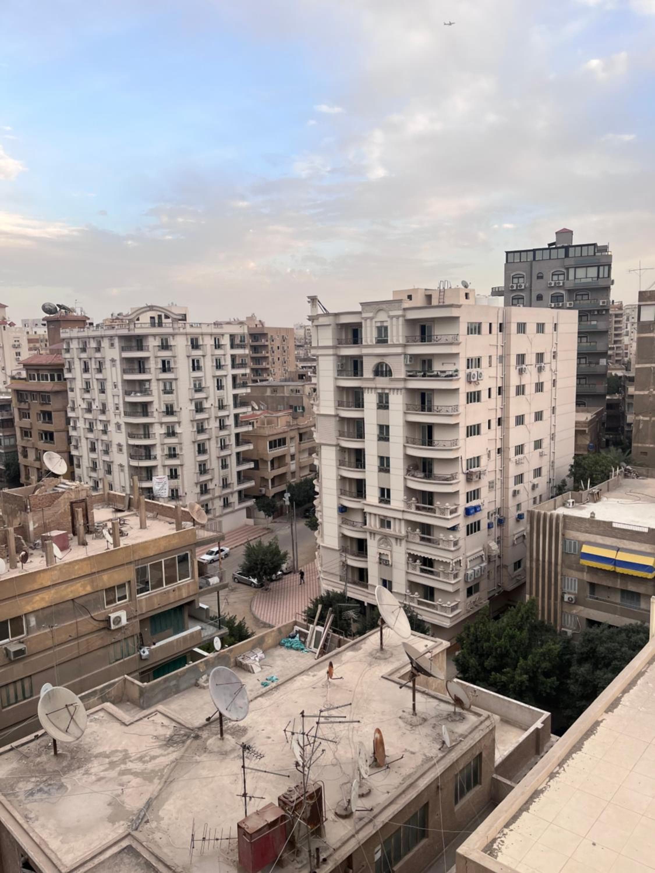 Unique apartment in Almaza