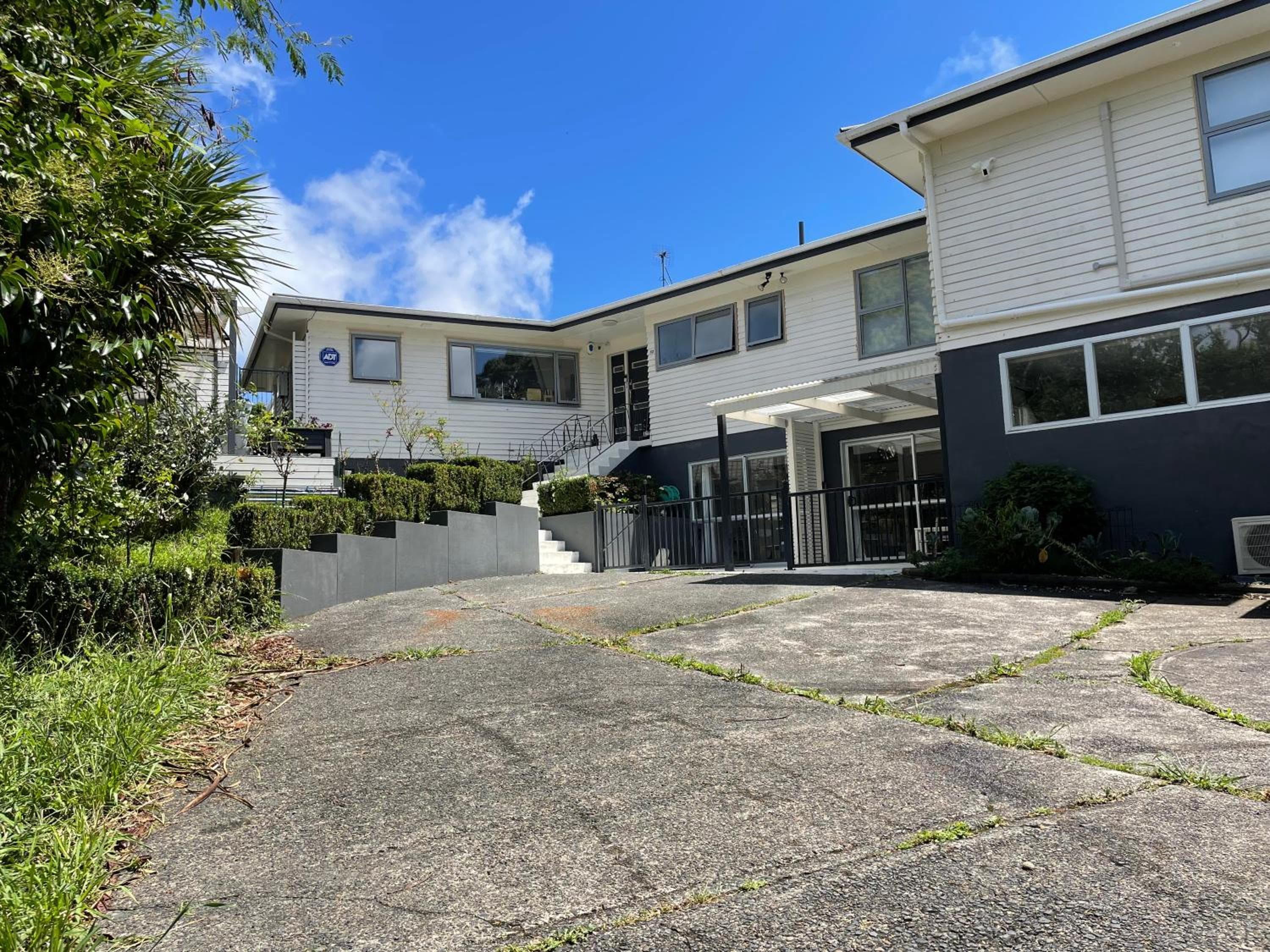 family friendly 3BR flat - 3min walk to the beach - self contained