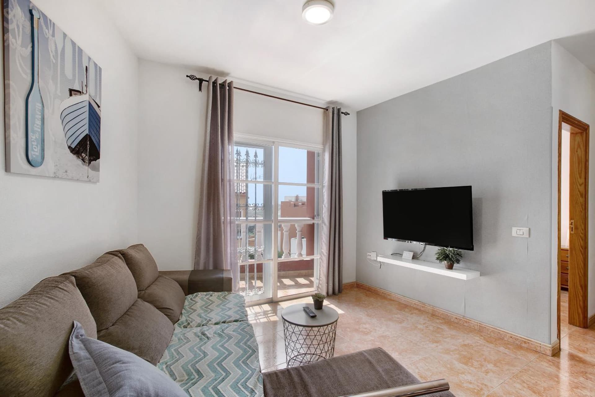 3 bedroom apartment near Sta Cruz