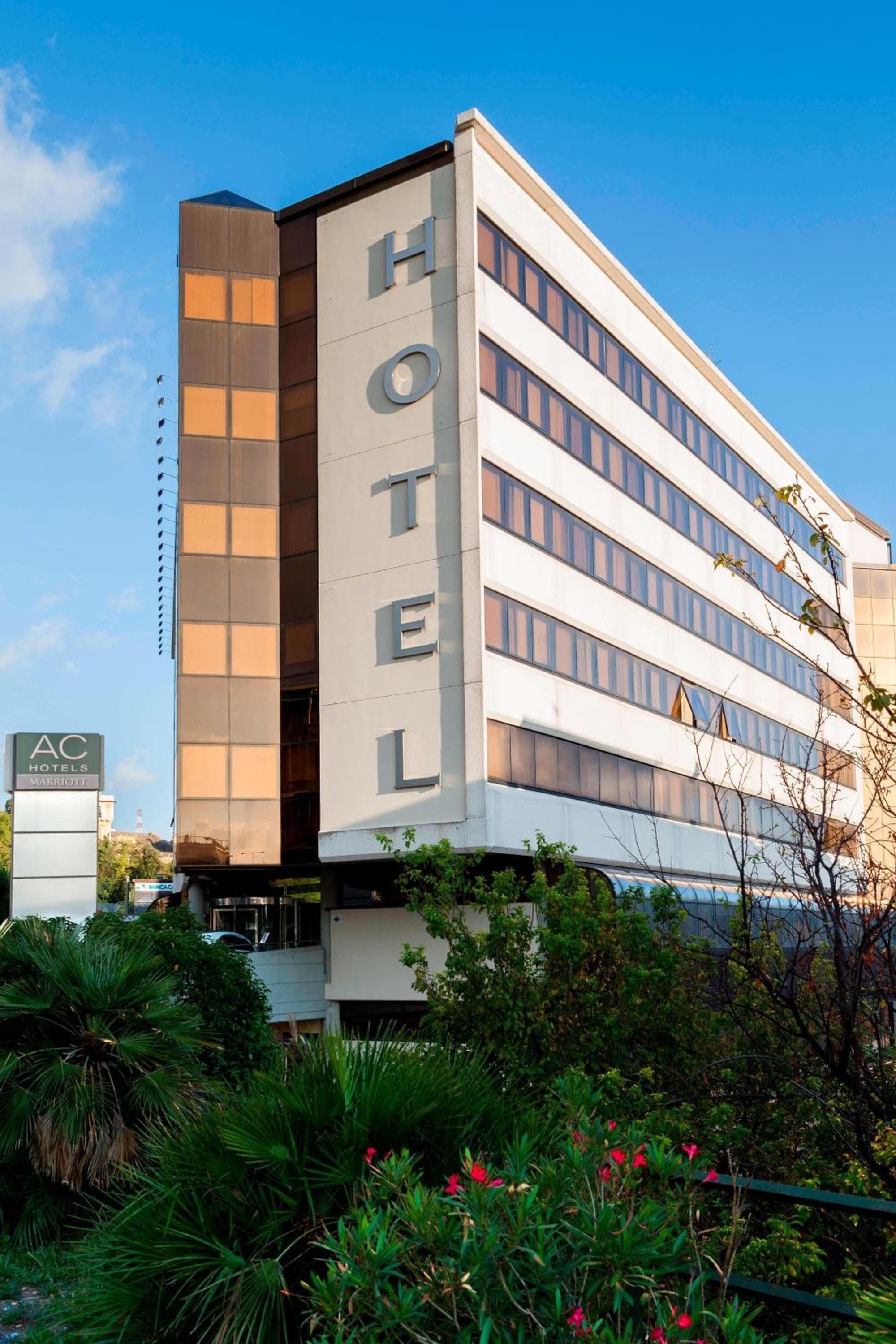 AC Hotel Genova by Marriott