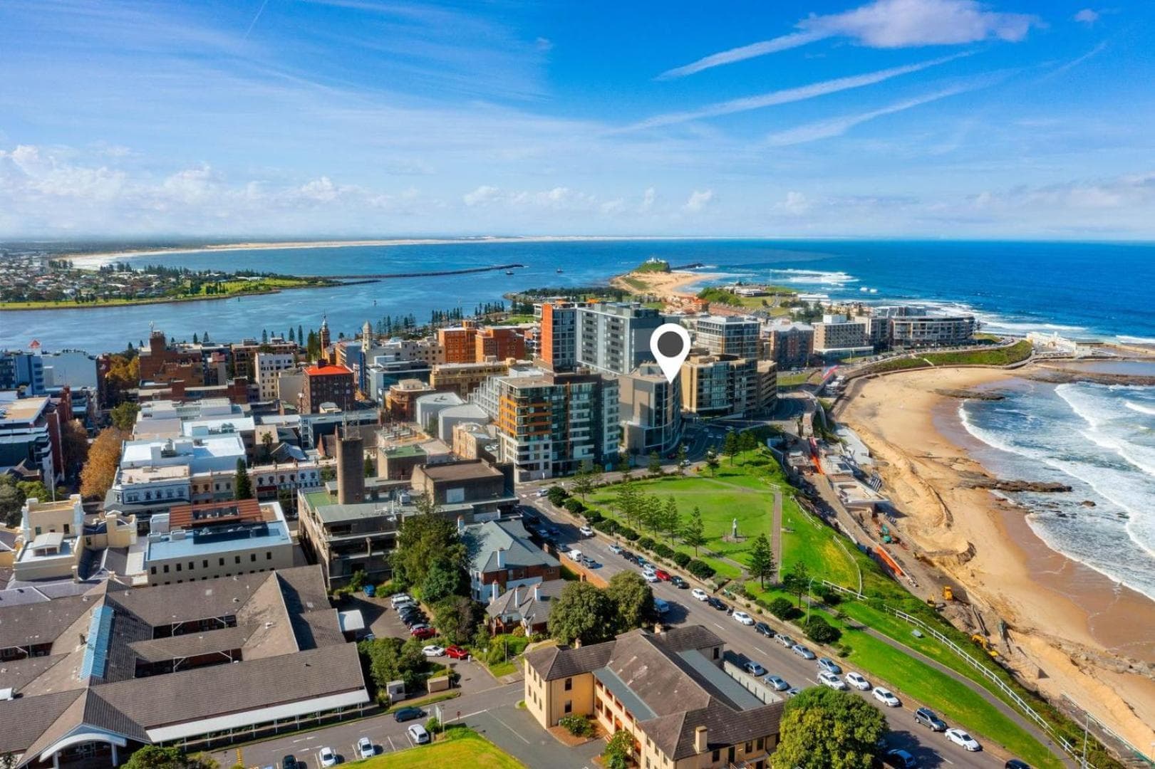 703 Luxury Ocean View Apartment
