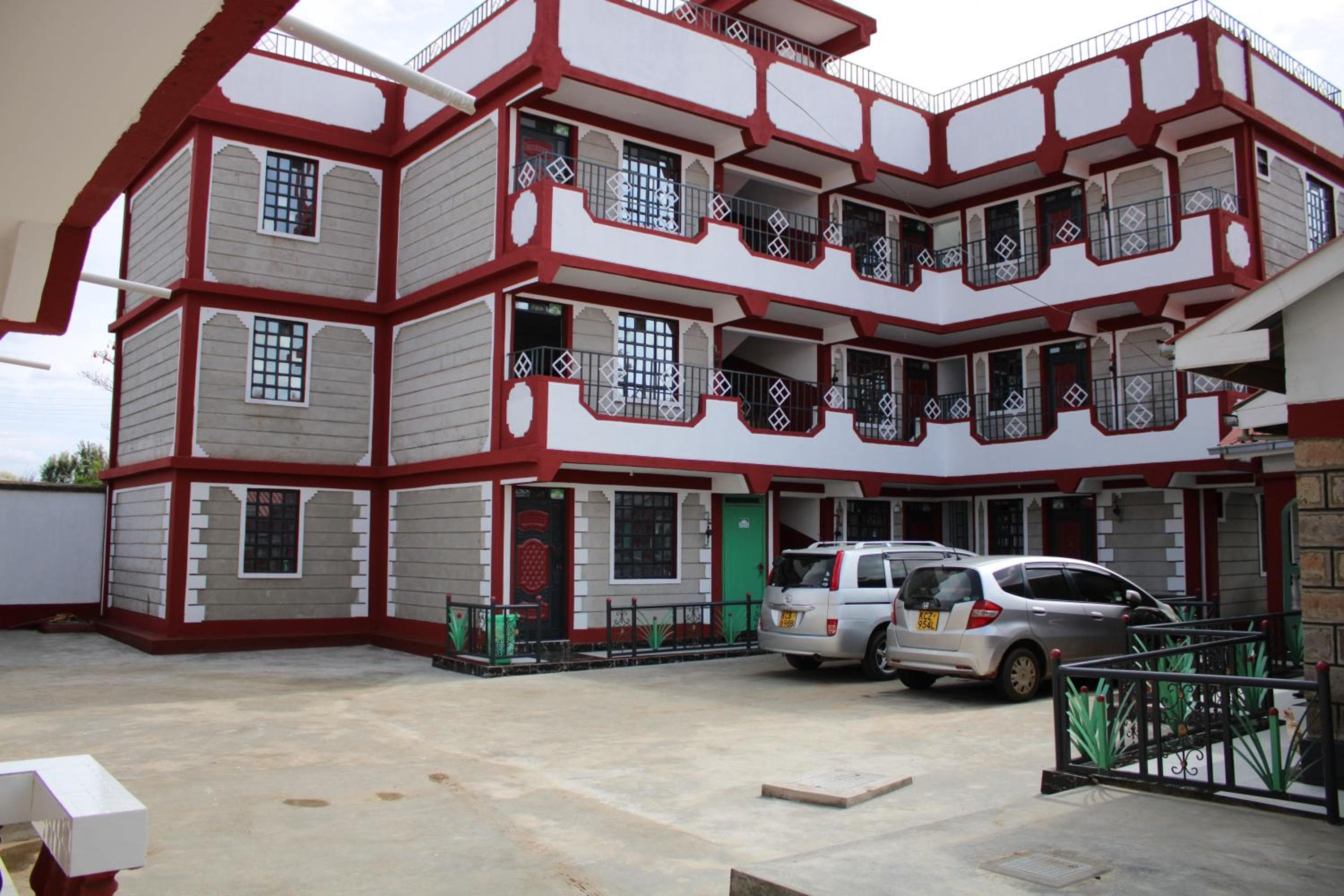 Dynamic Fully Furnished Apartments in Nairobi, 14 km from Jomo Kenyatta International Airport and the SGR