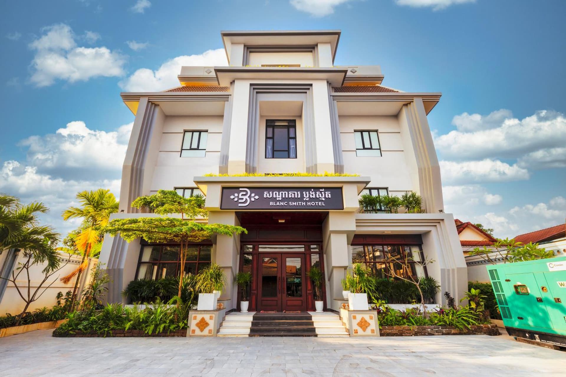 Blanc Smith Hotel