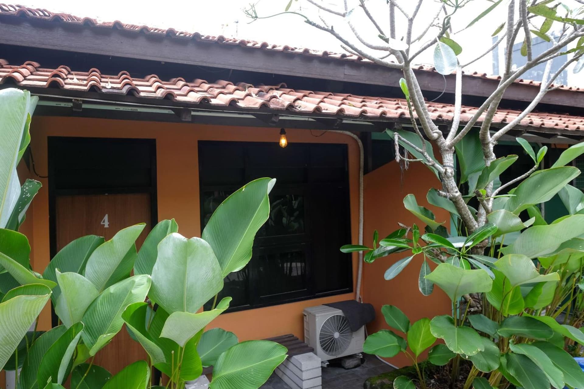 RedDoorz near Lotte Mart Maguwoharjo Yogyakarta