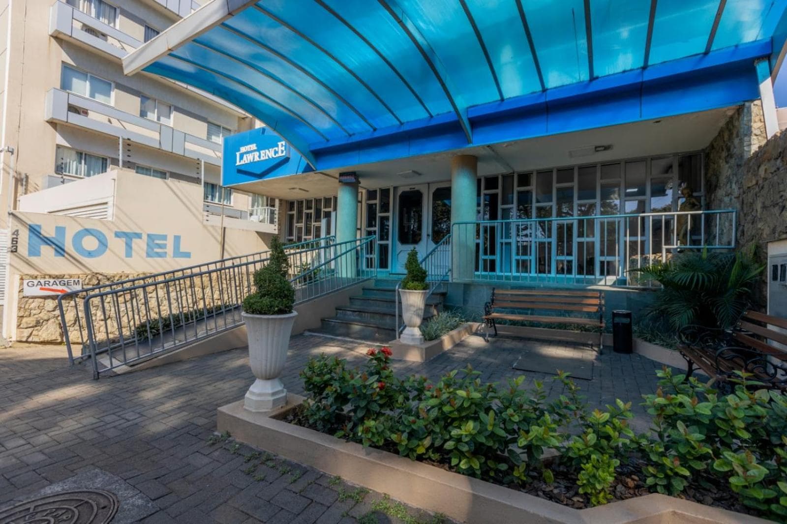 Hotel Lawrence