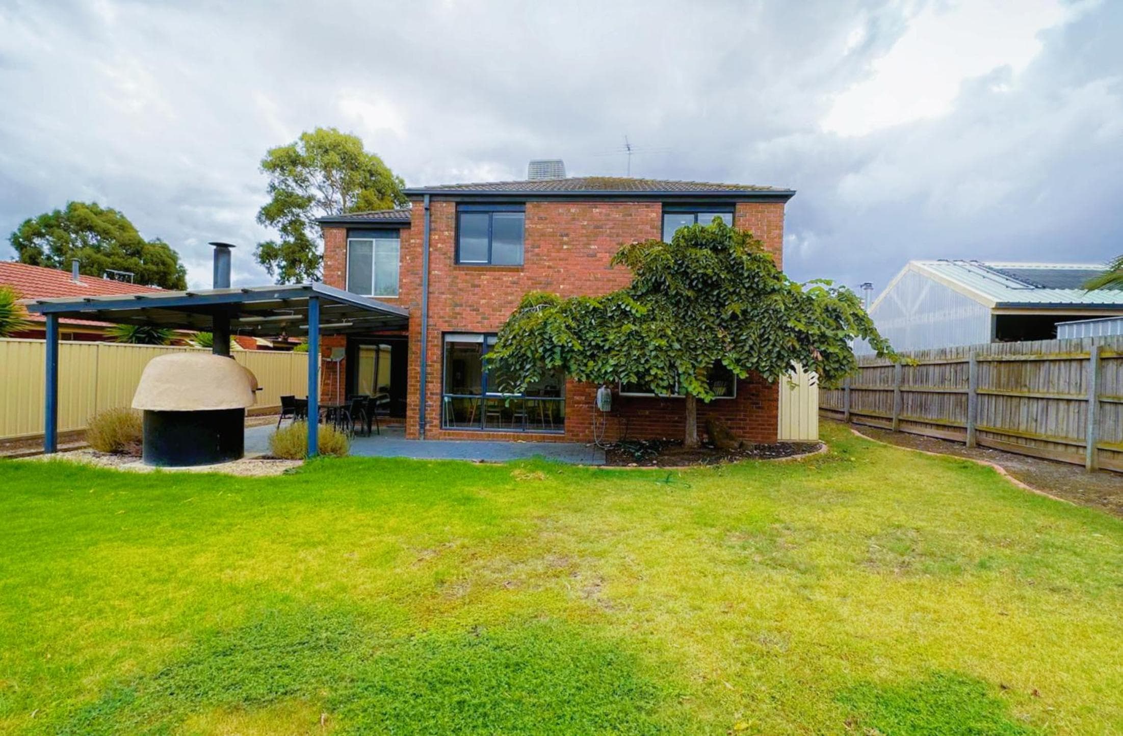 Near Airport and Easy to Melbourne CBD by GoodLive