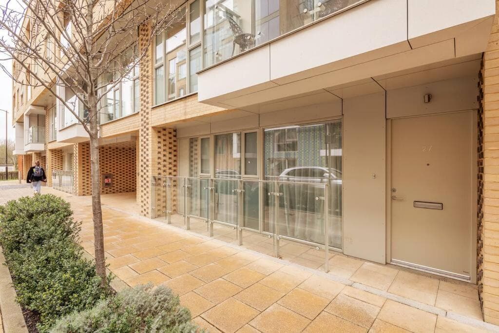 Luxury Ensuite Room 2 Minutes from Cambridge Station