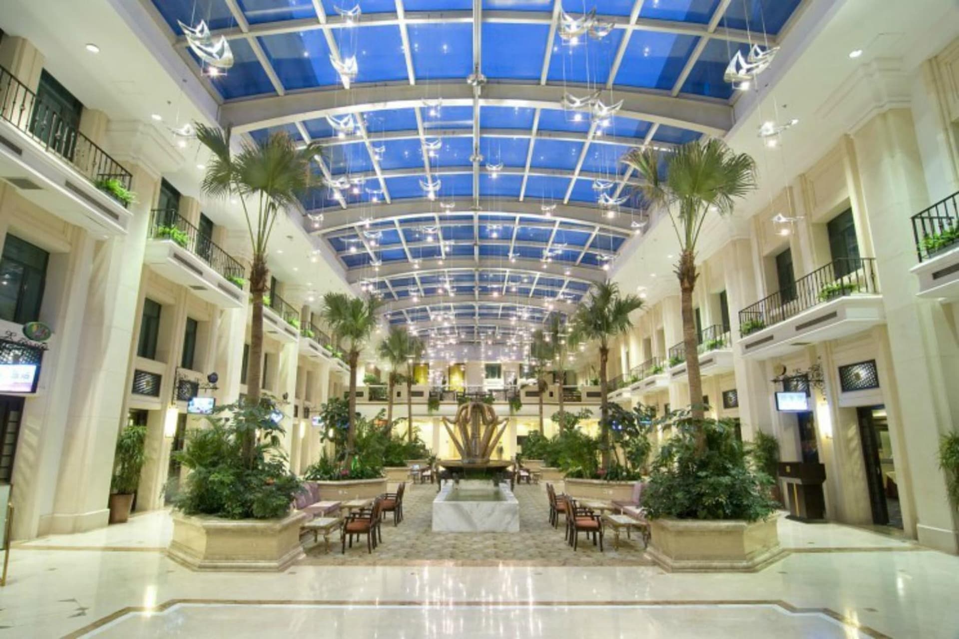 Beijing Jinlong Hotspring Hotel